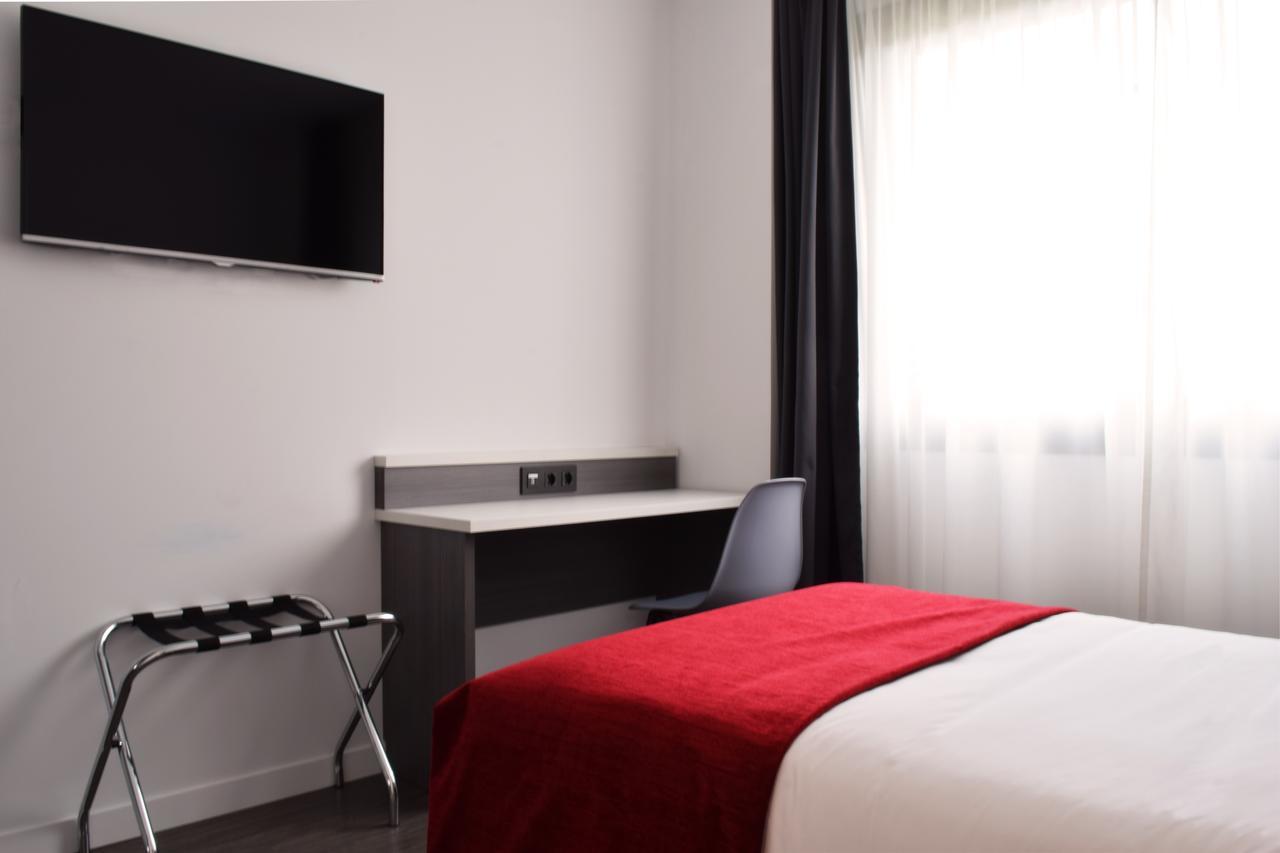 Hotel New Bilbao Airport Дерио Экстерьер фото